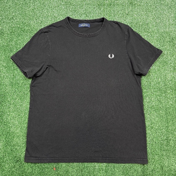 Fred Perry T Shirt Men's Size L Black Short Sleeve Crew Neck Preppy - Picture 1 of 8